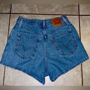Levi shorts